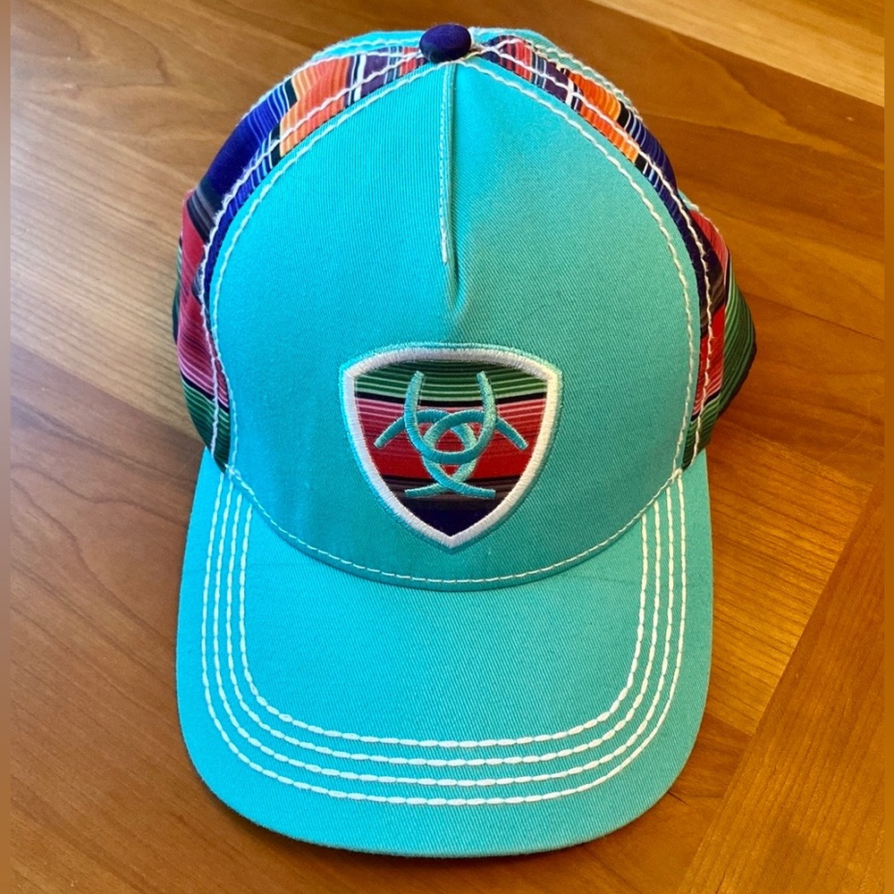 ARIAT Womens Serape Logo Cap / Hat